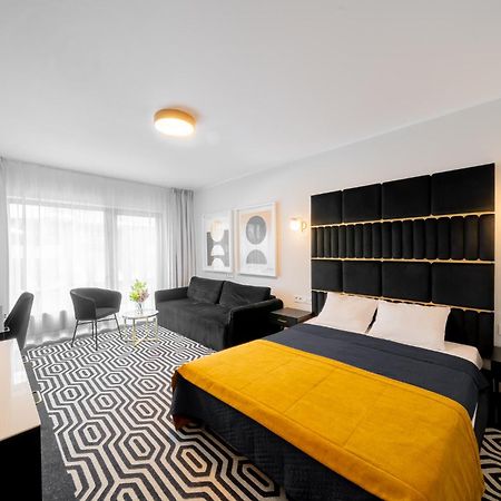 Lulu Apartments - Rosa - Studio Hotelowe Z Klimatyzacja I Konsola Ps4 - Solny Resort Kołobrzeg Exteriör bild