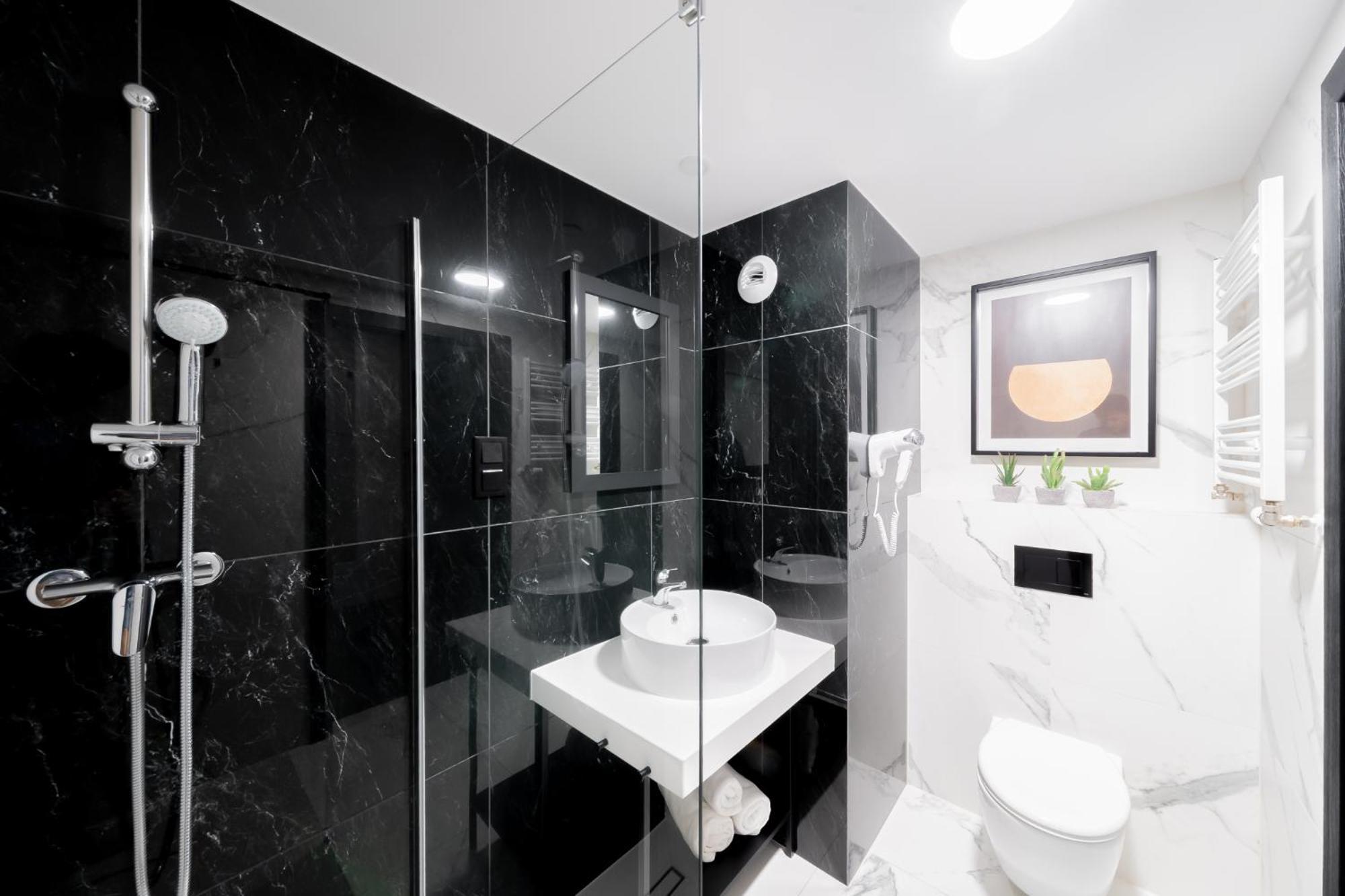 Lulu Apartments - Rosa - Studio Hotelowe Z Klimatyzacja I Konsola Ps4 - Solny Resort Kołobrzeg Exteriör bild